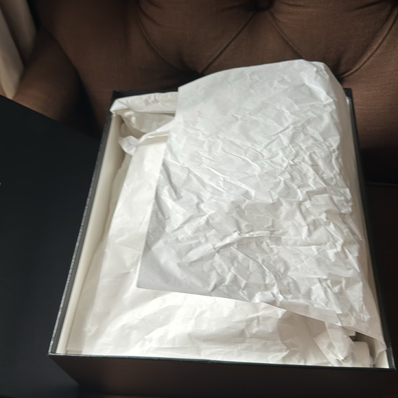 Chanel Shoe Box - Picture 5 of 5